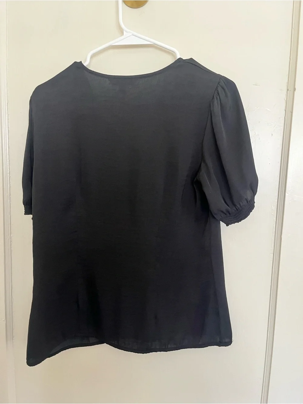 Banana Republic Black V-Neck Short Puff Sleeve Blouse